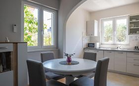 Modern Apartment Edda - Quiet Area - Close To Old Town And Beaches
