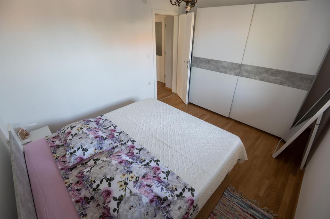 Modern Apartment Edda - Quiet Area - Close To Old Town And Beaches Zadar Exterior photo
