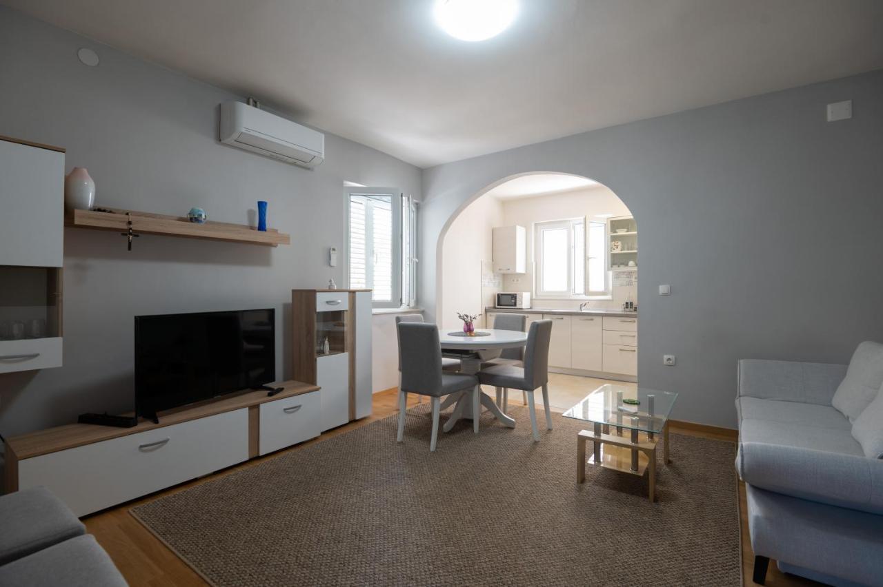 Modern Apartment Edda - Quiet Area - Close To Old Town And Beaches Zadar Exterior photo