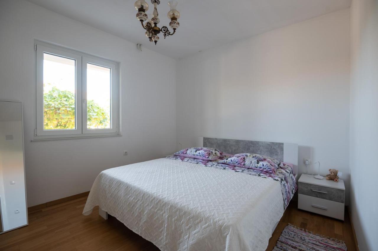 Modern Apartment Edda - Quiet Area - Close To Old Town And Beaches Zadar Exterior photo