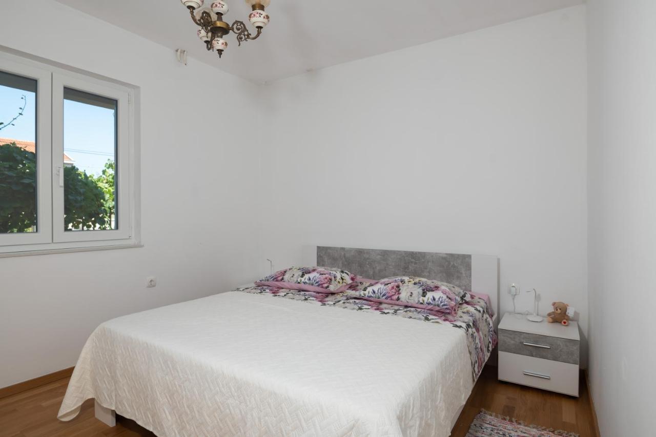 Modern Apartment Edda - Quiet Area - Close To Old Town And Beaches Zadar Exterior photo