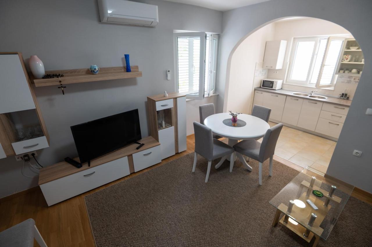 Modern Apartment Edda - Quiet Area - Close To Old Town And Beaches Zadar Exterior photo